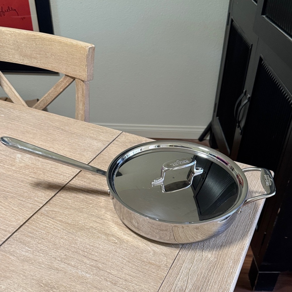 All Clad D5 Stainless Steel Saucepan with Lid 4 quart